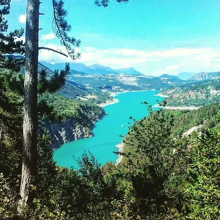 בית נופש Maison Dans Les Alpes - Les 12 Sommets *