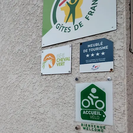 בית נופש Maison Dans Les Alpes - Les 12 Sommets