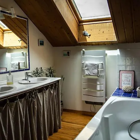 Holiday home Maison Dans Les Alpes - Les 12 Sommets *