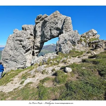 Holiday home Maison Dans Les Alpes - Les 12 Sommets *