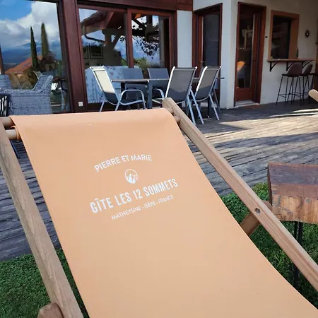 Maison Dans Les Alpes - Les 12 Sommets